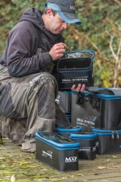 MAP Seal System Medium Accessory Case C4000 -Hengelsport Winkel map seal system medium accessory case c4000 5