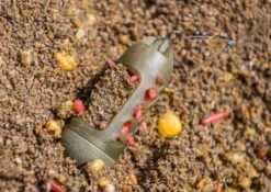 Absolute Window Feeders (caged) Large -Hengelsport Winkel preston innovations absolute window feeders caged 28